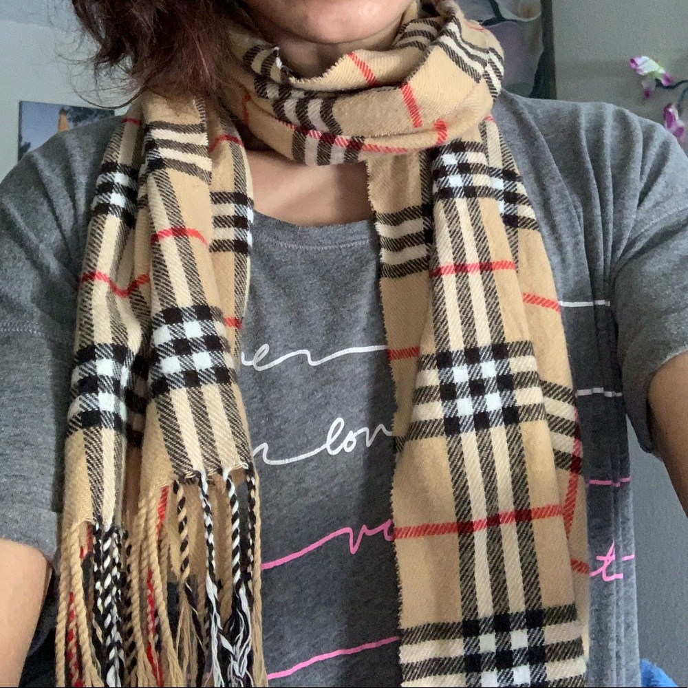 Burberry cashmere classic scarf